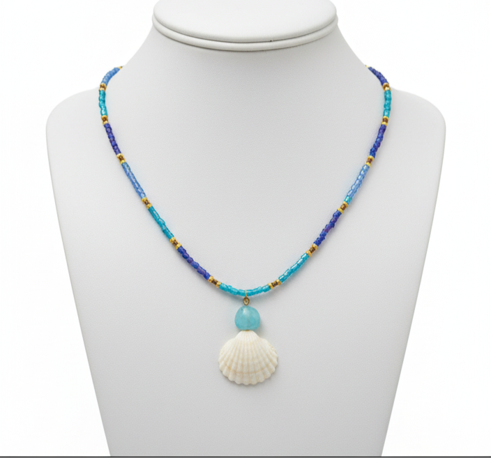 Seashell blue necklace