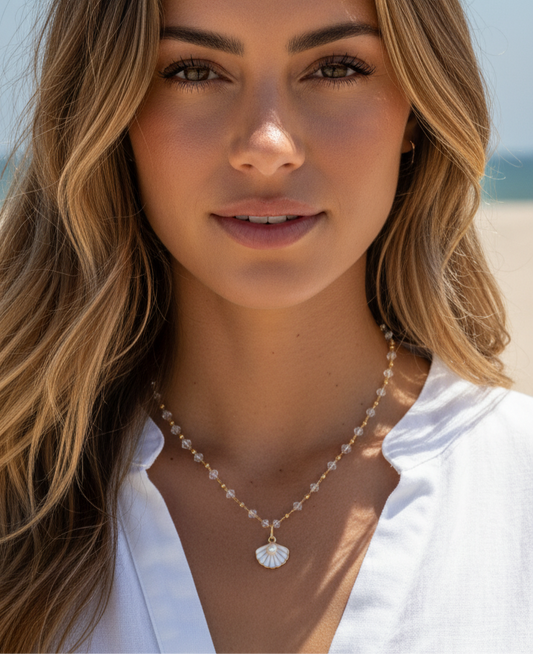 Clear clamshell necklace