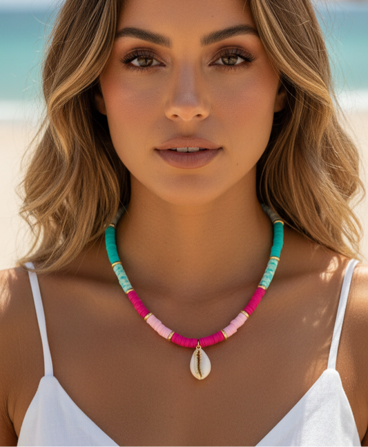 Multi color Corwie shell necklace